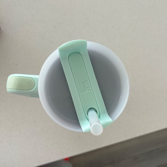 Pastel/Lover Colored Stanley - Picture 3 of 4